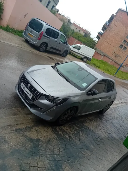 Peugeot 208 2022 