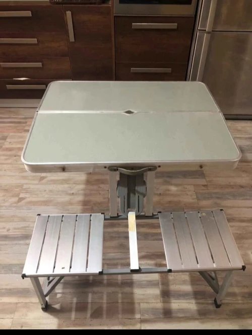 Table pliante.