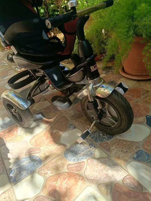..Vélo poussette.