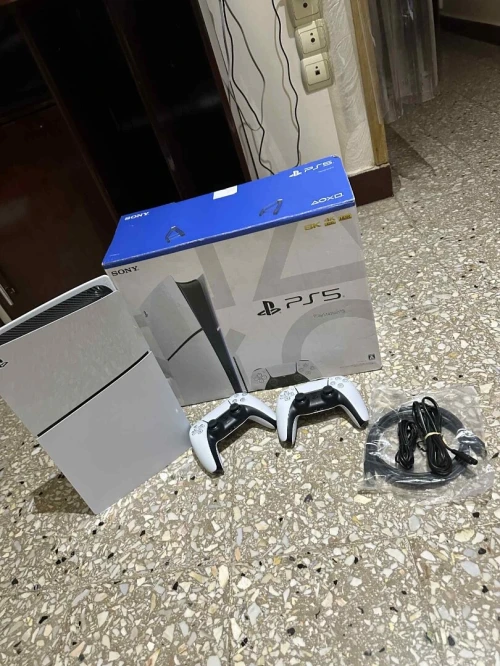 Vente PS5 slim neuf 1T version japonais 