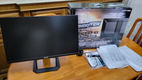 Ecran gaming ( monitor) Matos shooter , utilisé 6 mois,  2ans de garantie chez matos