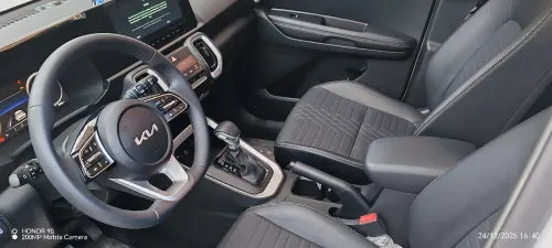Kia Sonet  2025 Luxury 5