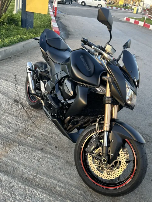 Kawasaki Z750 2013