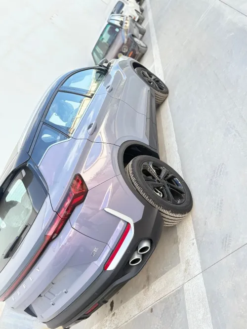 Geely Coolray 2025 00km carte grise Safia tbarer f nharak