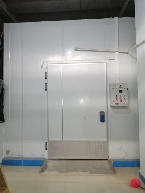 VENTE 02 chambres froides.                          غرف البريد للبيع