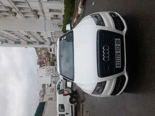 Audi Q5 2012 Off Road