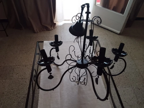 DEUX LUSTRES: 5 LAMPES & 3 lampes
