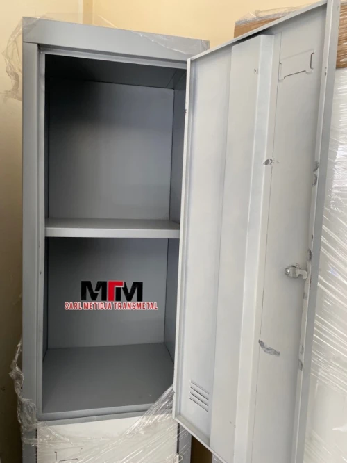 Fabrication armoire métallique et casiers vestiaire 