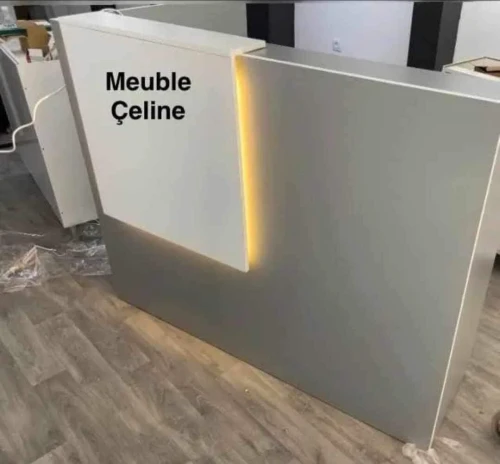 Fabrication Comptoirs de réception moderne sur mesure 
