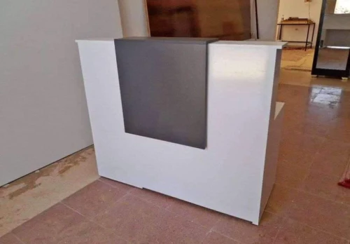 Fabrication Comptoirs de réception moderne sur mesure 