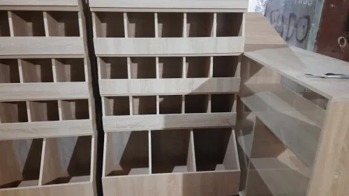 FABRICATION PRÉSENTOIR MÉTALLIQUE FIX/MOBILE SUR MUSURE