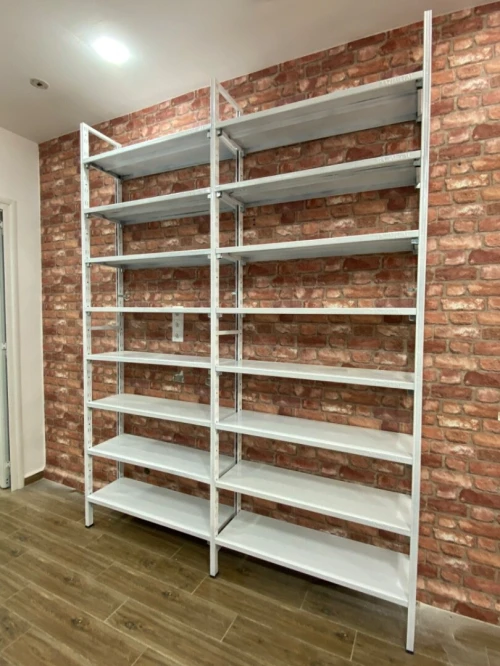 ETAGERE ET RAYONNAGE MÉTALLIQUE 