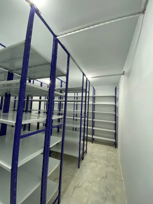 Étagère métallique & Archives 