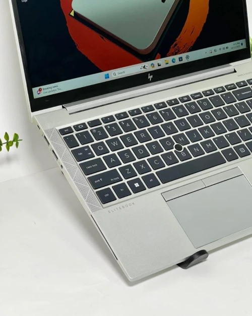 HP Elitebook 845 G8 Ryzen 5 pro 5650U 16GB / 256 Gb