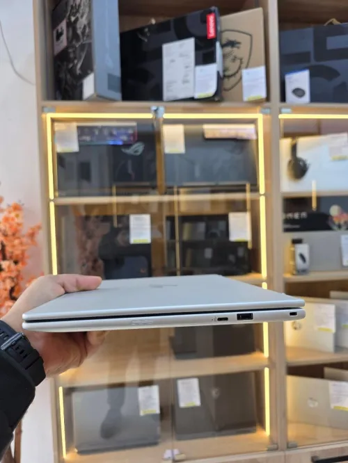 HP EliteBook 8 G1i 14 Ultra 7 265H