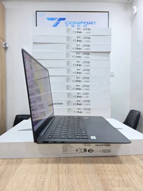 Samsung Galaxy Book3 Pro OLED i5-1340P