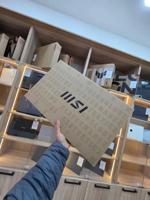 MSI Vector 16 HX AI A2XWHG  Ultra 7 255HX