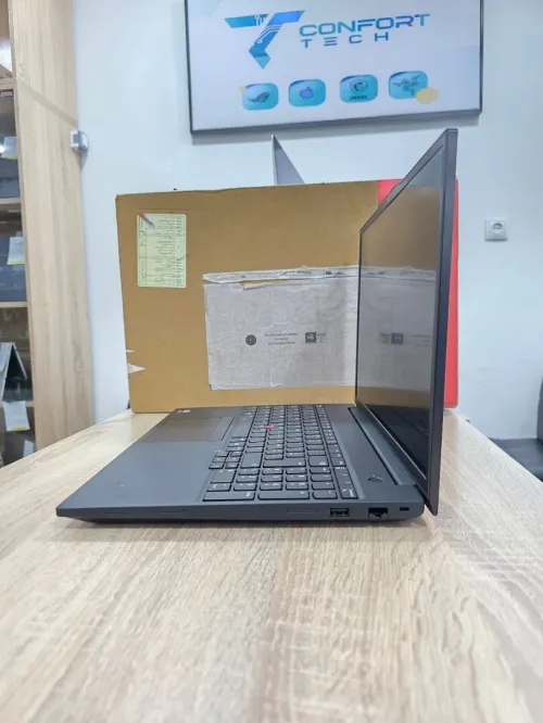 Lenovo ThinkPad P16s Gen 3 ULTRA 5 125H