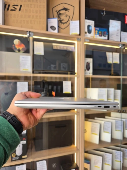 HP EliteBook X Flip 14 AHP EliteBook X Flip 14 AI Ultra 7 268V