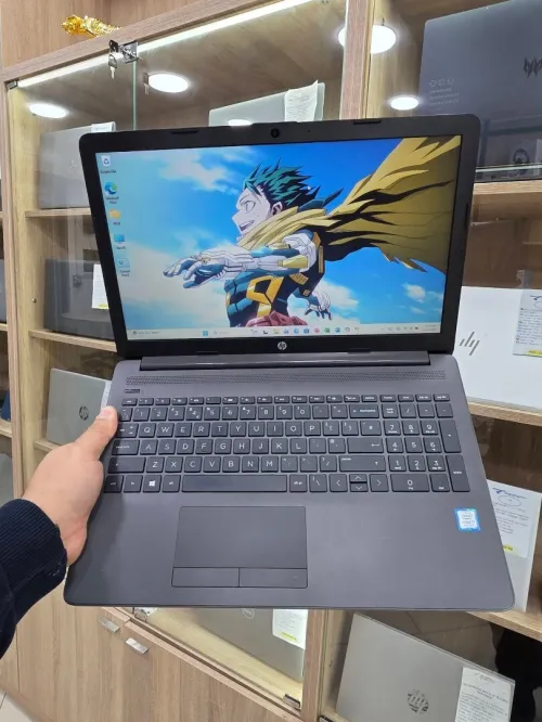 HP 250 G7 15.6  i7 8550U