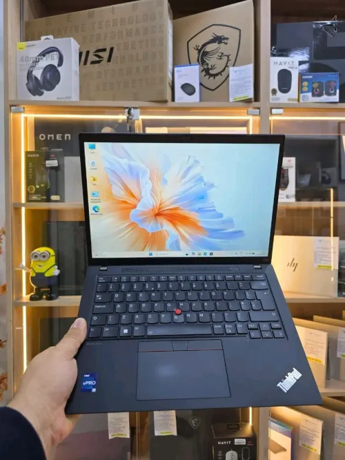 LENOVO THINKPAD T14s  i7 1365U