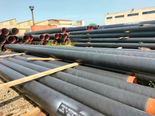 Tube en acier 