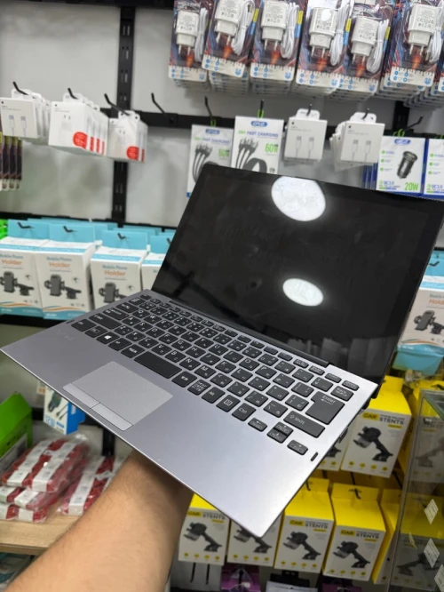 Laptop sony vaio 2in1 detachable