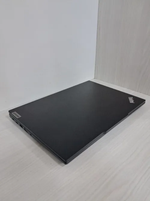 Lenovo Thinkpad E14 gen6 | Ryzen 5 7535U | 16Go DDR5 4800Mhz | 512Gb Nvme | 14" Full HD
