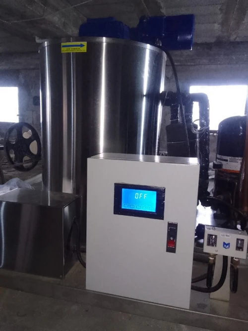 ألة صناعة الثلج machine de glace en écailles