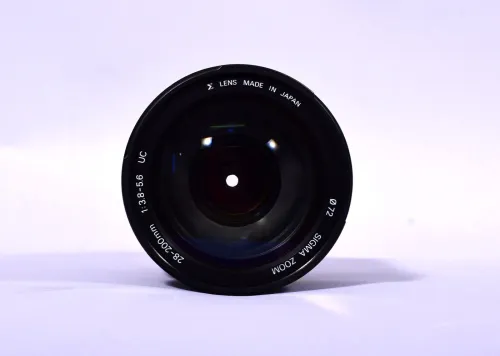 Sigma AF 28-200mm Aspherical f3.8-5.6 Zoom Lens for Minolta / Sony