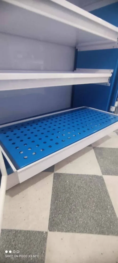 Fabrication de mobilier de laboratoire 