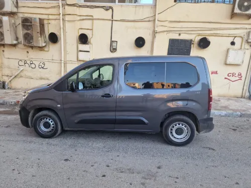 Fiat Doblo 2023 Vitrine