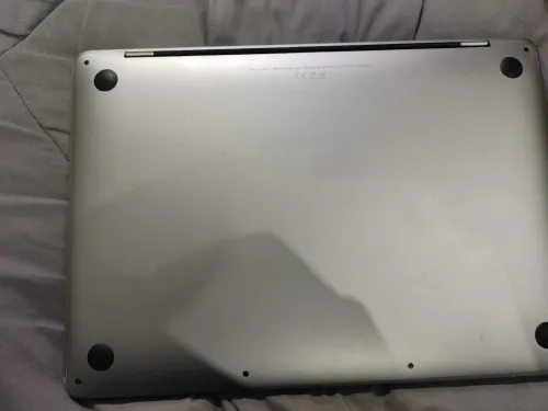 MacBook pro 2022 m2