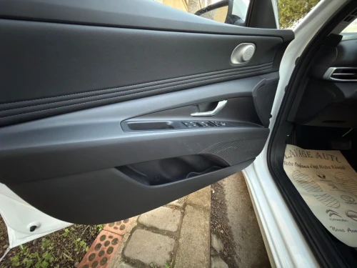 Hyundai Elantra 2025 Luxury