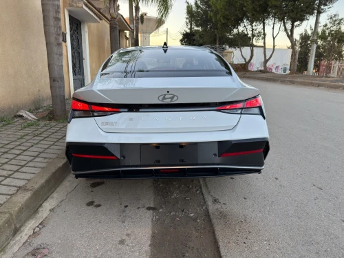 Hyundai Elantra 2025 Luxury