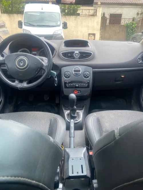 Renault Clio 3 2011 Night and Day
