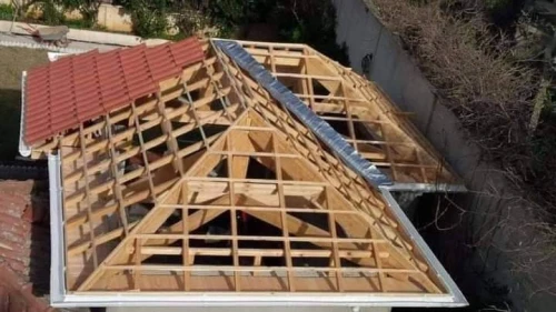charpente en bois toiture