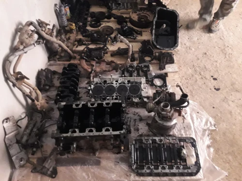 Pièce moteur Tata xenon 2.2l decor 