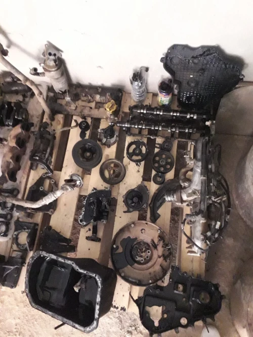 Pièce moteur Tata xenon 2.2l decor 