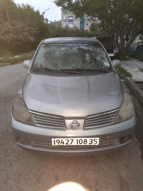 Nissan Tiida 5 portes 2008 Tiida 5 portes