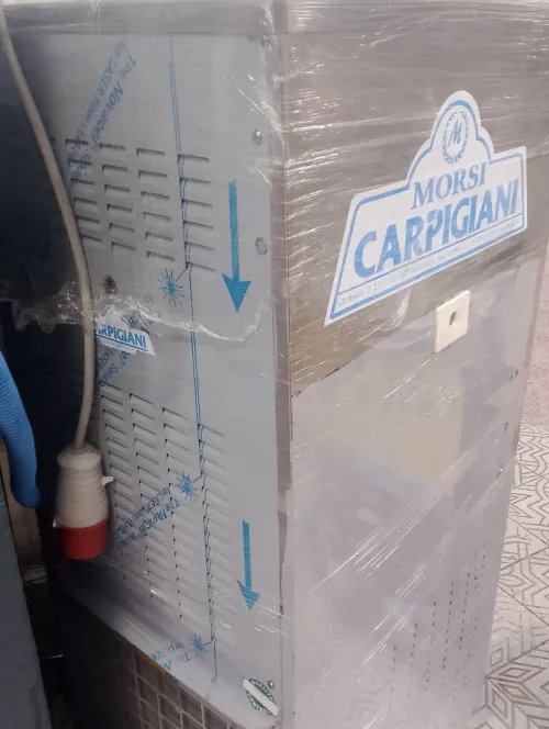 2 machineS  glace carpigiani