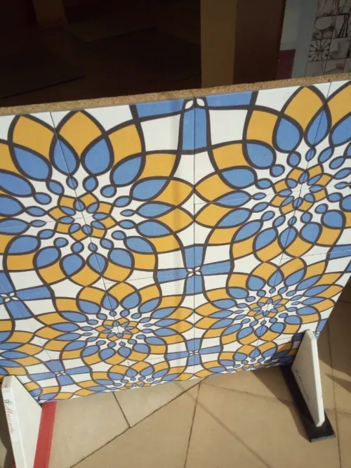 Grès cérame, faïence , terre cuite piscine, mosaïque..