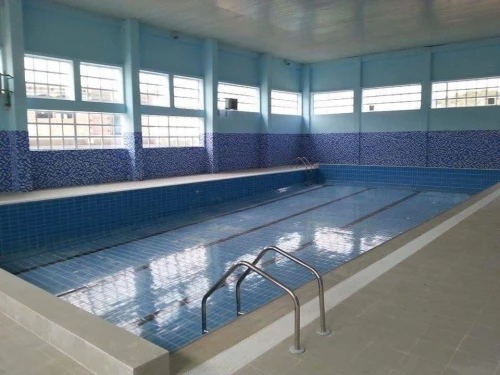 Équipements piscine.....