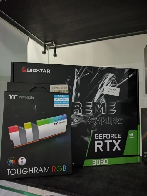Pack DDR4 RAM Thermertake et GPU