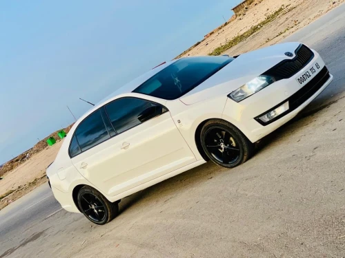 Skoda Rapid 2015 Edition