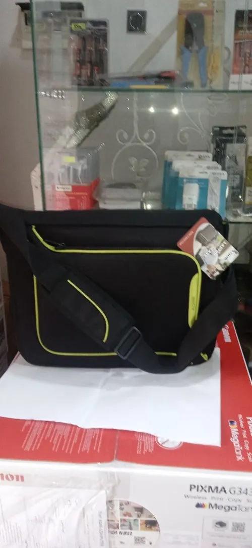 SACOSHE POUR LAPTOP ET SAC A DOS