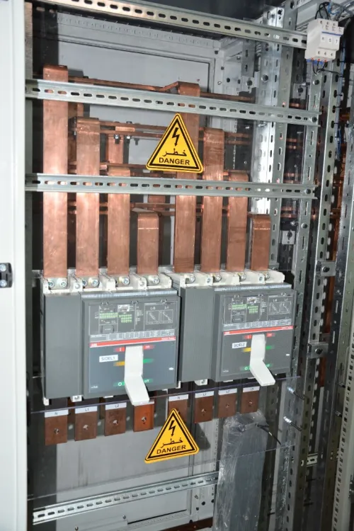 Montage et câblage des Armoires électriques 