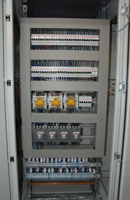 Montage et câblage des Armoires électriques 