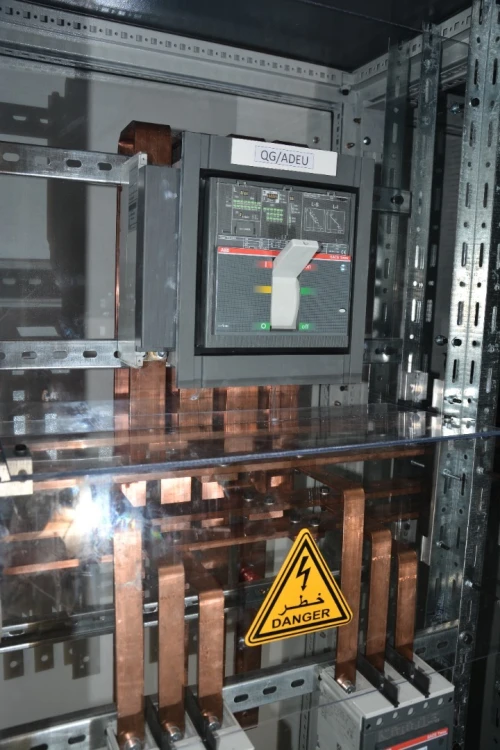 Montage et câblage des Armoires électriques 