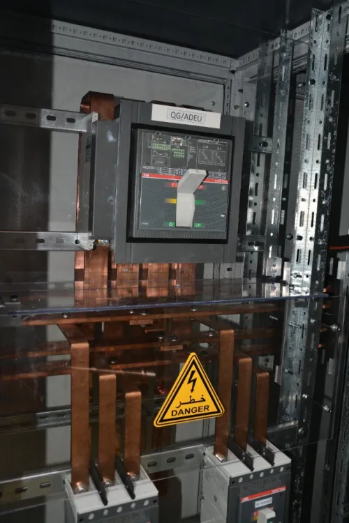 Montage et câblage des Armoires électriques 